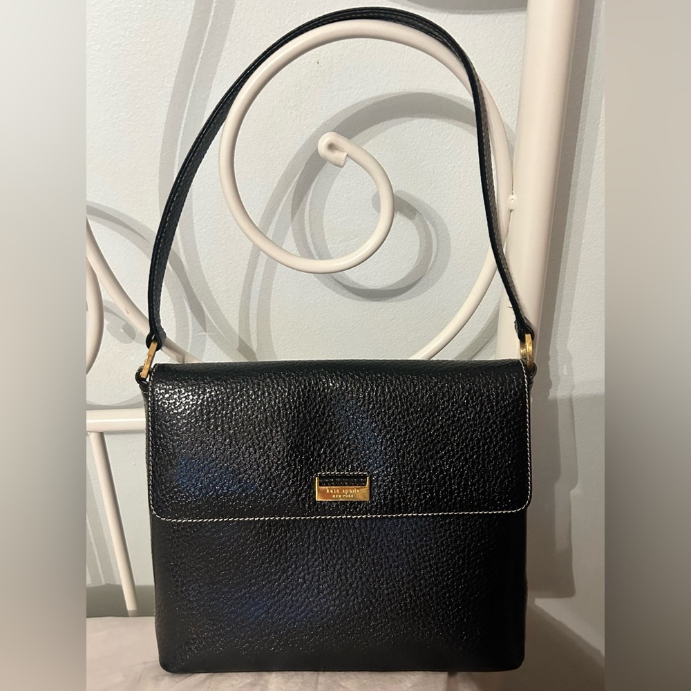 Barely used Kate spade leather purse